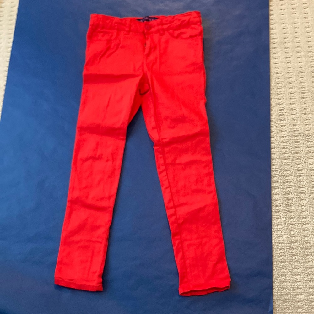 • Red pants •